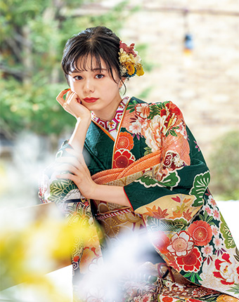 紺野彩夏着用 No.1807振袖