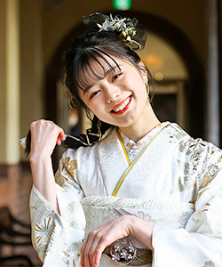 紺野彩夏 振袖