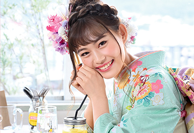 振袖でカフェタイム
